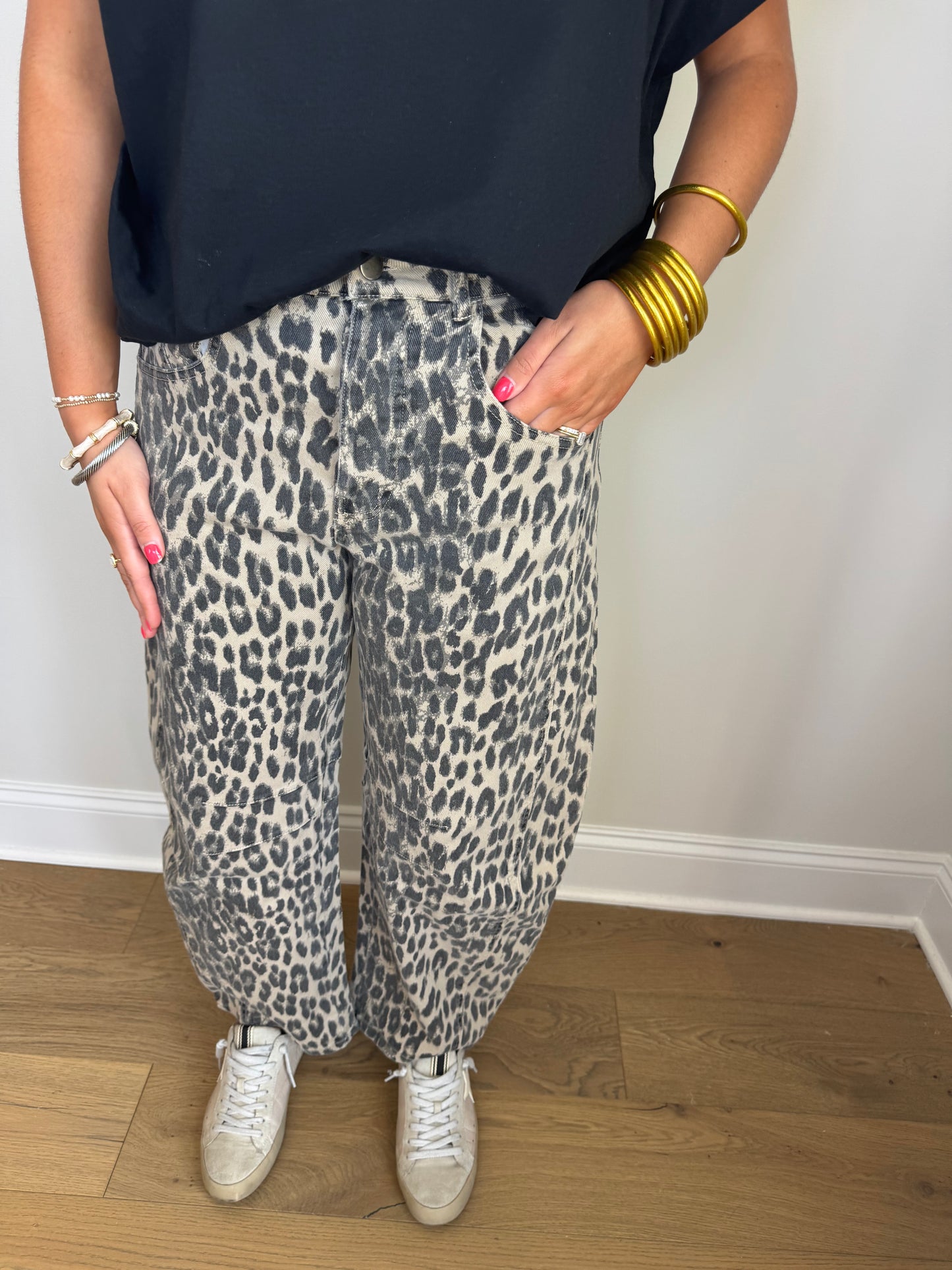 Leopard Printed Barrel Jeans