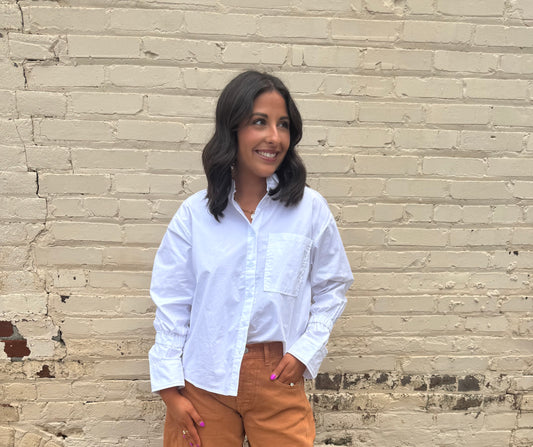 White button down blouse with elastic band sleeves