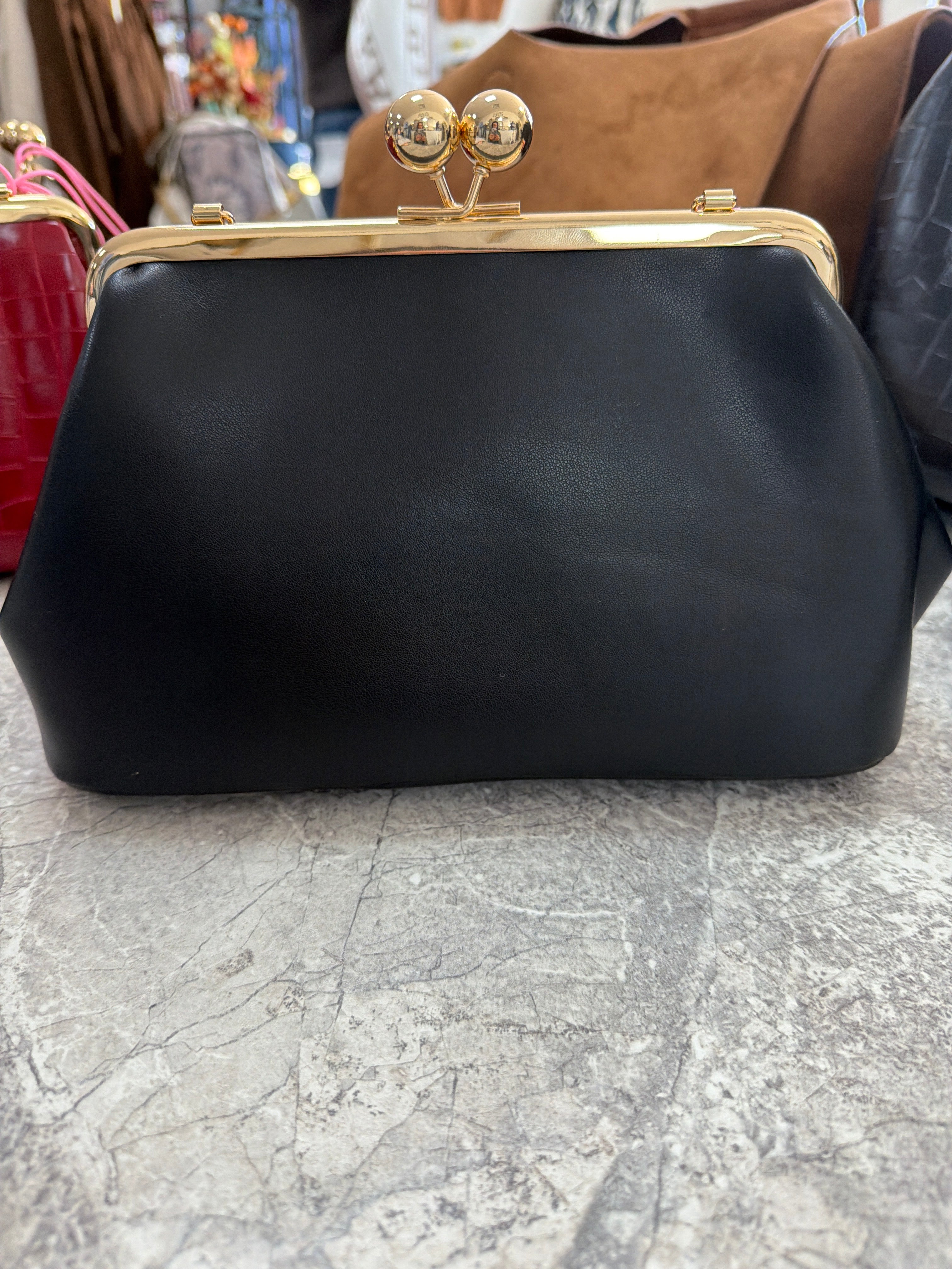 Black Kiss-Lock Clutch Purse