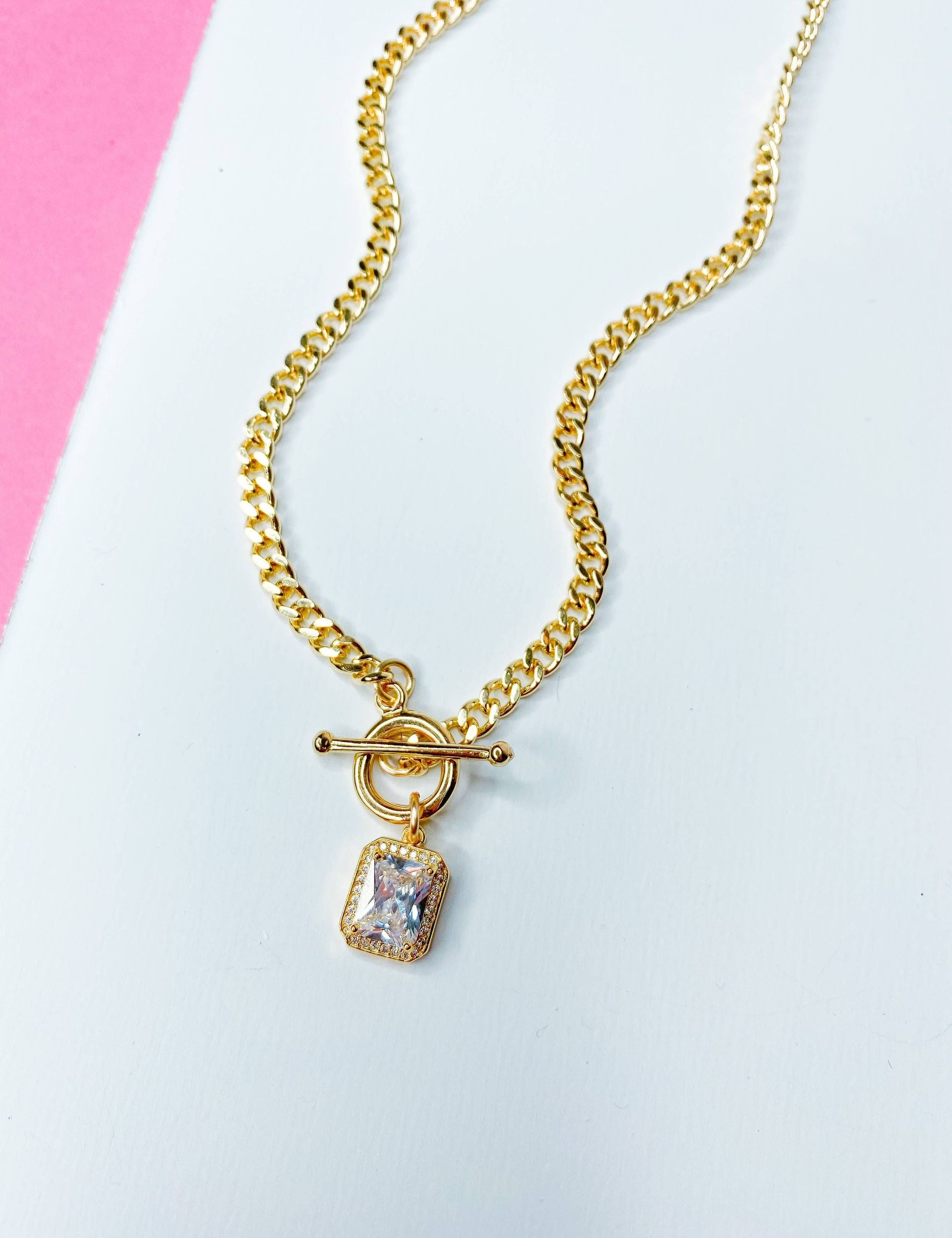 Glam Toggle Necklace