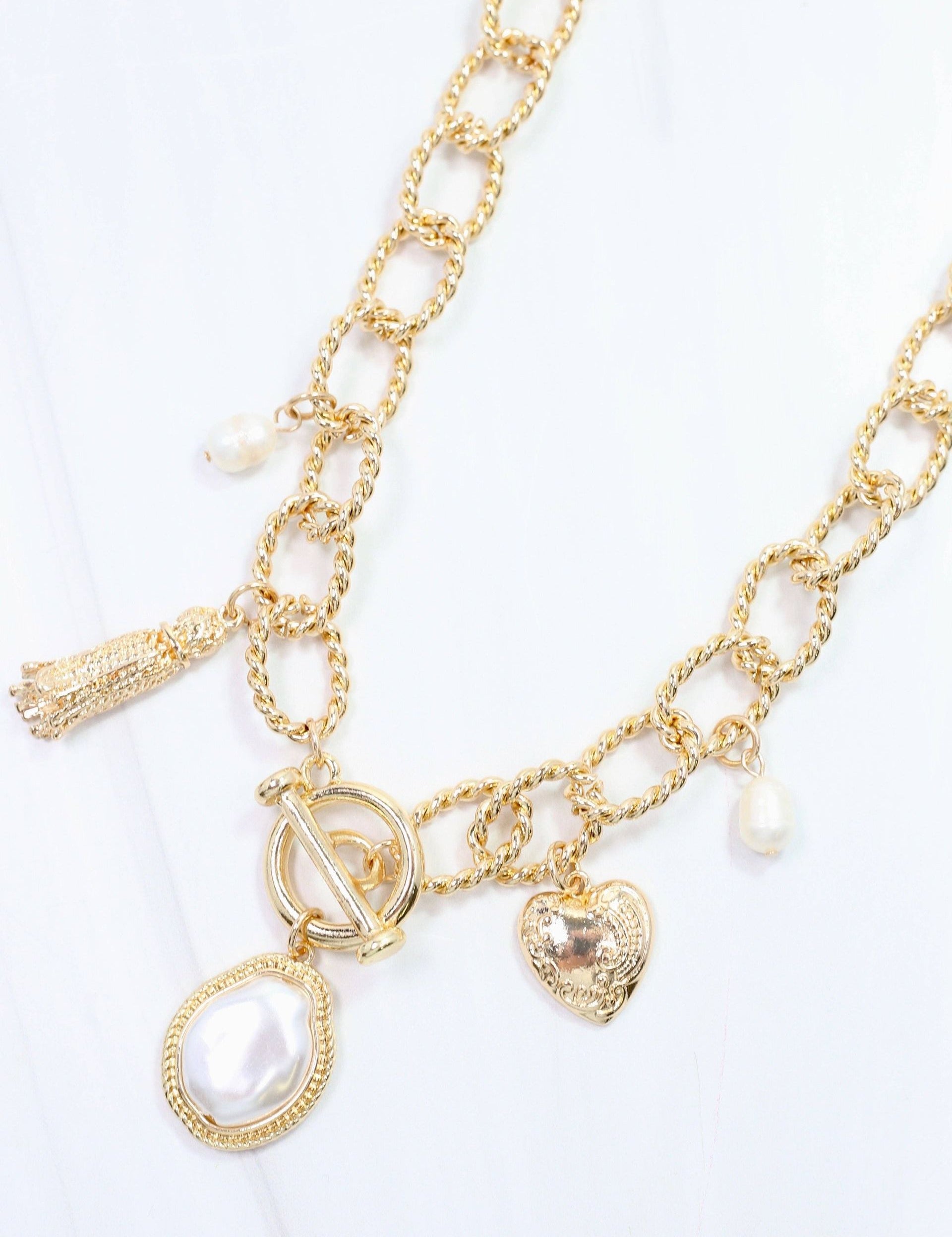 Nicky Charm Necklace Gold