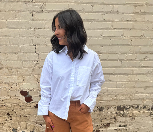 White button down blouse with elastic band sleeves