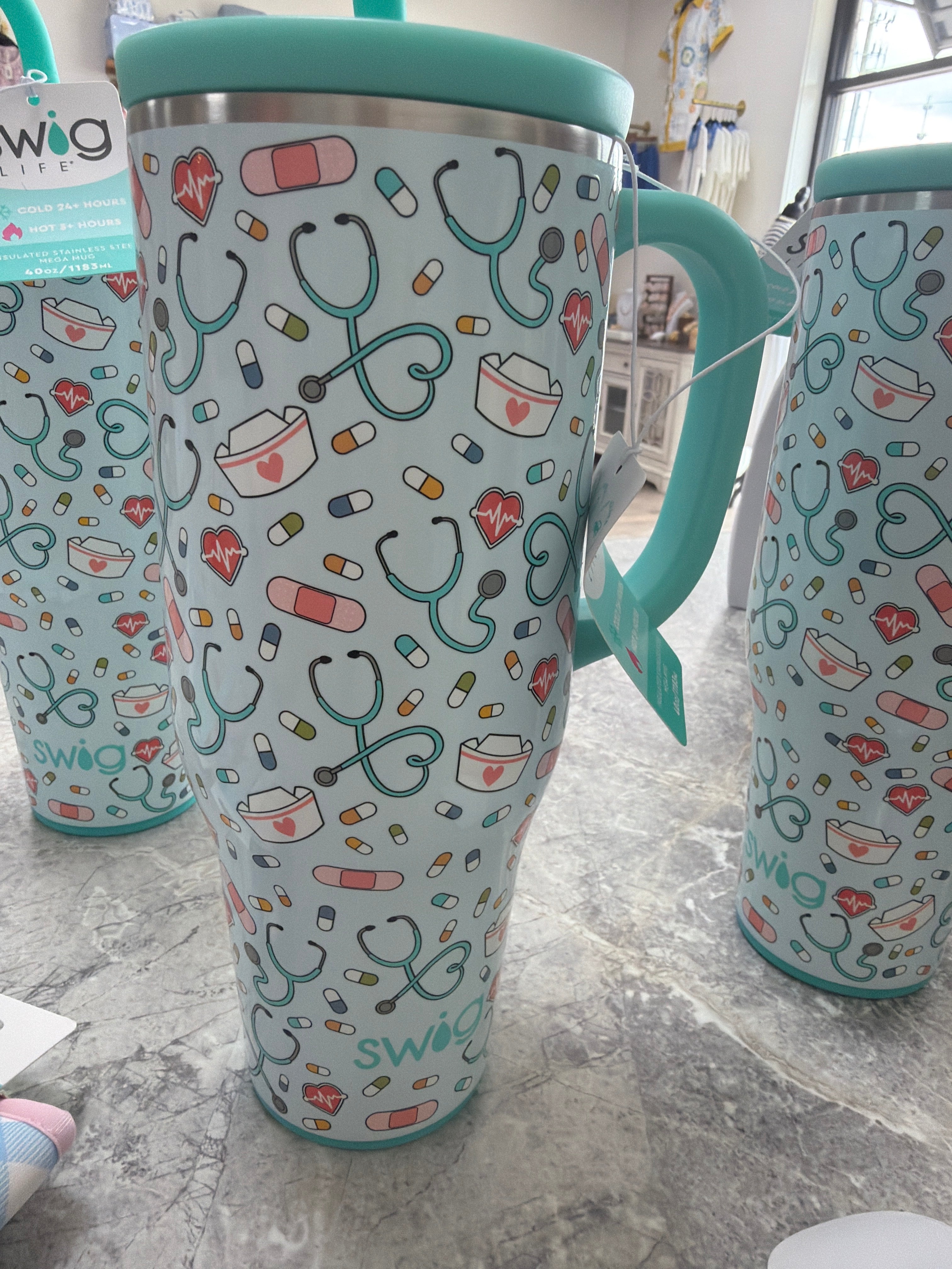 SWIG SCRUB LIFE
Mega Mug 40oz